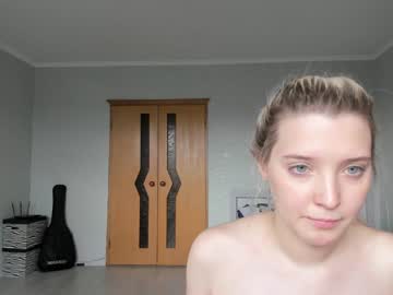 webcam girl belle_ellie image #4762236