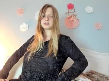 webcam girl scartit image #4289475