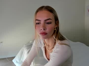 webcam girl ariah_is_blonde image #9397936