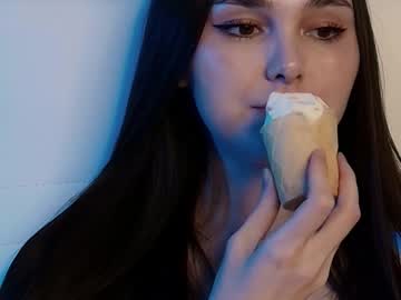 webcam girl hollyextra image #9439892