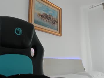 webcam girl christine0990__ image #6059847