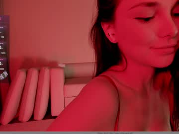 webcam girl hollyextra image #7736007