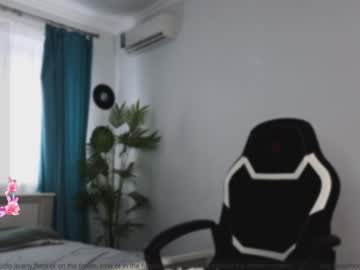 webcam girl small_blondee image #7200955