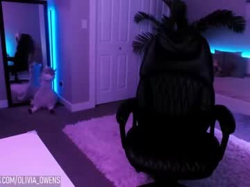 webcam girl oliviaowens image #3751673