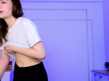 webcam girl fannydowlen image #7210056