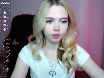 webcam girl small_blondee image #3811728