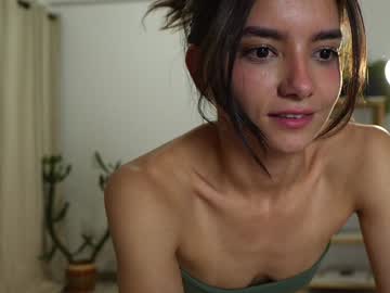 webcam girl urcutelinda image #8039611