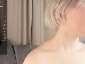 webcam girl silvergloss image #5594802