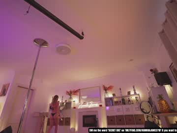 webcam girl hannahjames710 image #4851889