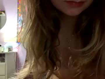 webcam girl bloudegirllll image #2526646