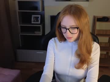 webcam girl plastic_beach image #6326202
