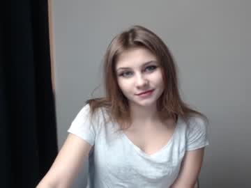 webcam girl relax_nina image #740763