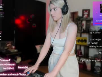 webcam girl kimilee22 image #8725946