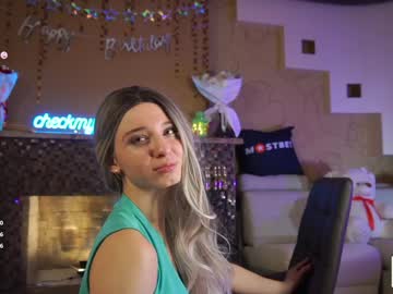 webcam girl checkmypeach image #8409168