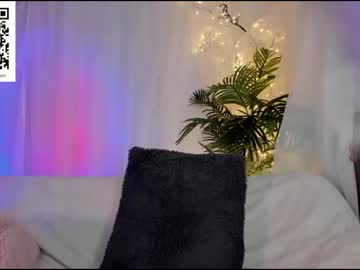 webcam girl nebamazee image #6987360