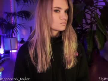 webcam girl phoenix_taylor image #3679024