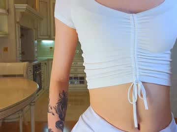 webcam girl harrieteasley image #8015096
