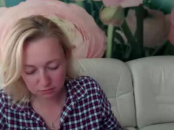 webcam girl blondy_mom image #126