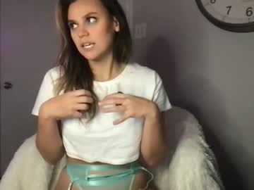 webcam girl shellylynn98 image #3049037