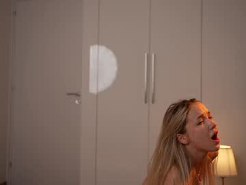 webcam girl kriss0leoo image #9351723