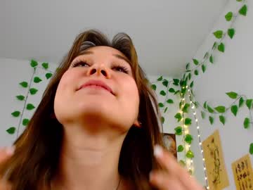 webcam girl ambertan1 image #3826838
