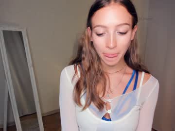 webcam girl wave_of_happy_ image #6331569