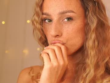 webcam girl artease image #8335980