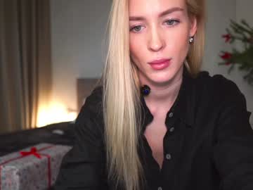 webcam girl gold_blond image #8461881