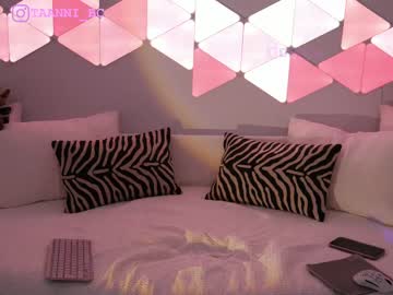webcam girl taanni_bc image #5111174