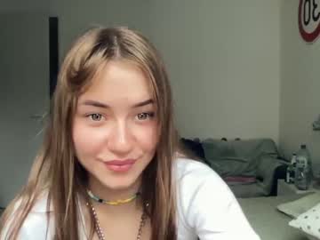 webcam girl strawberryjamx image #302018