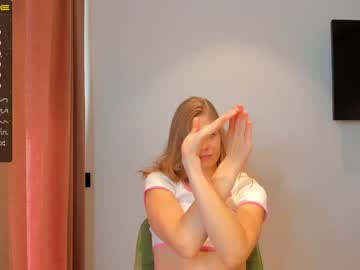 webcam girl carolynsveronica image #5045833