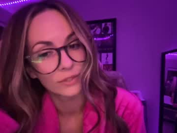 webcam girl lilbbyshy image #3129988