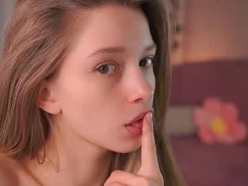 webcam girl little_poetry image #9066005