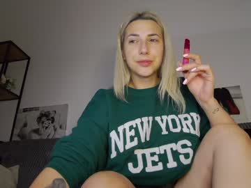 webcam girl allayah image #9385500