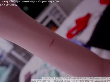 webcam girl runesy image #8348226