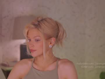 webcam girl _2strangers image #2403479