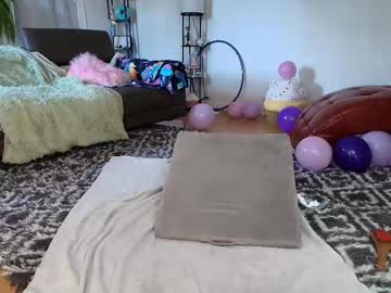 webcam girl skyewatson image #8923610