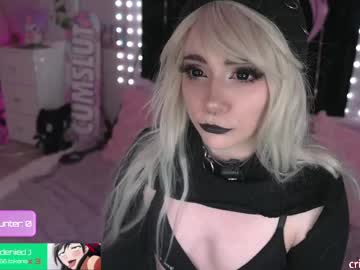 webcam girl crimsonkitten image #9436050