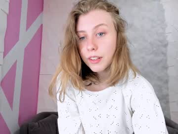 webcam girl lesley__moon image #4375205