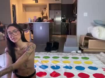 webcam girl izzyluvv image #8907283