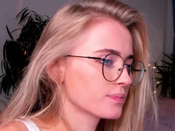 webcam girl linellali image #2693997