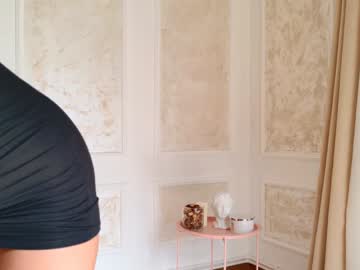 webcam girl rennatha21 image #7355376