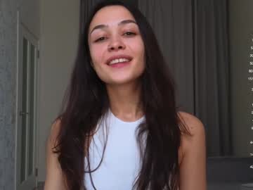 webcam girl a_p_p_l_e image #7761621