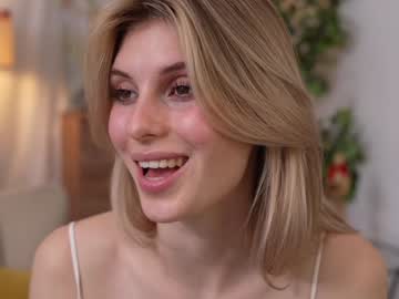 webcam girl refined_style image #8622711