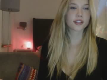 webcam girl bitter_moon image #3176408