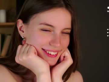 webcam girl aislyfarran image #9685636