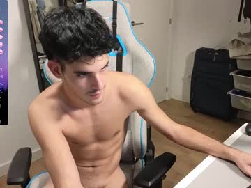 webcam man alessioleone image #5237999