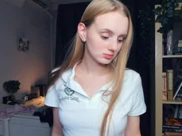 webcam girl stun1ng_blonde image #8284612
