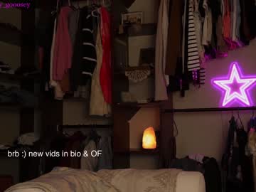 webcam girl lucy_gooosey image #8584632
