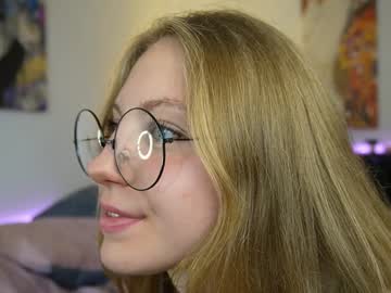 webcam girl hotchillylovers image #7410211